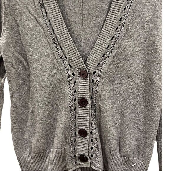 Preswick And Moore Gray Button crochet sweater size S - Picture 3 of 5